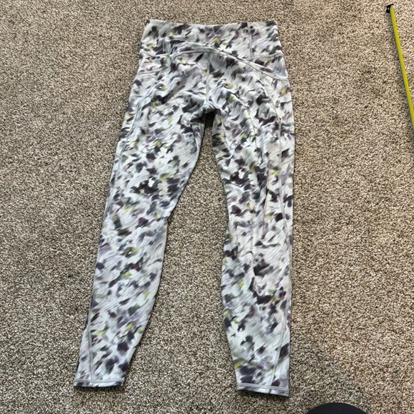 ATHLETA Women's Rainier High Rise Legging Size M In Grey Lyra Garden - Picture 9 of 11